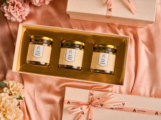 Flavoured Almonds, Cashews & Raisins