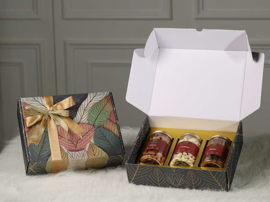 Gourmax Premium Dry Fruit Hamper – Cashews, Almonds & Raisins (Gift Box)